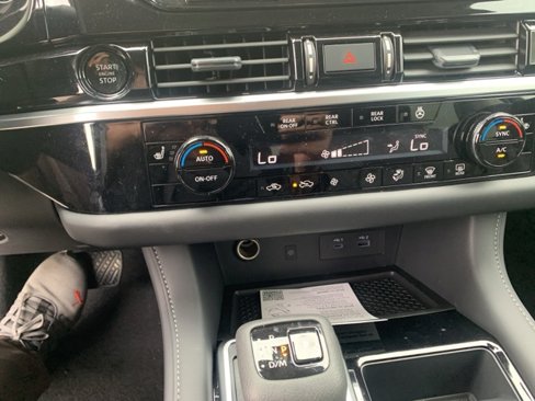 New 2025 Nissan Pathfinder SL image 15
