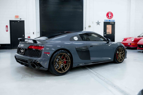 Used 2022 Audi R8 V10 w/ Premium Package image 7
