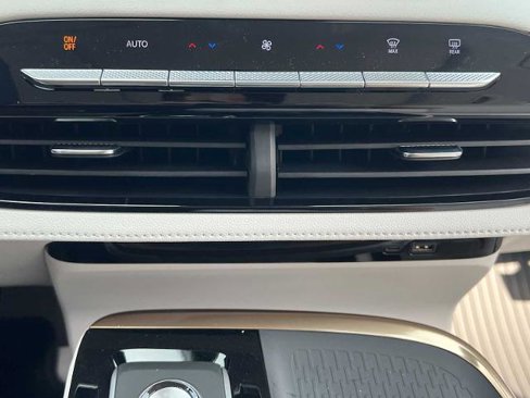 New 2026 Buick Enclave Avenir w/ Super Cruise Package image 6