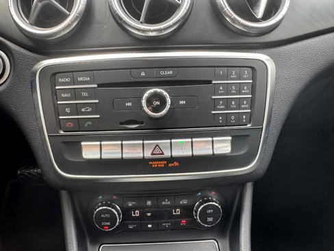 Used 2019 Mercedes-Benz CLA 250 image 18