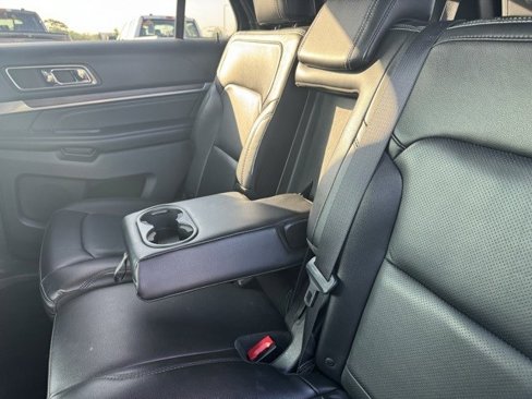 Used 2017 Ford Explorer Limited w/ Equipment Group 301A image 28