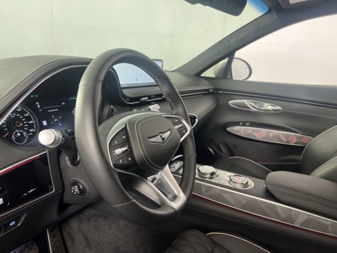 Used 2025 Genesis GV70 3.5T Sport w/ Sport Advanced Package image 26