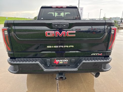 Used 2025 GMC Sierra 2500 AT4 w/ AT4 Premium Plus Package image 6