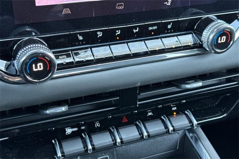 New 2025 GMC Canyon Elevation w/ Convenience Package image 23