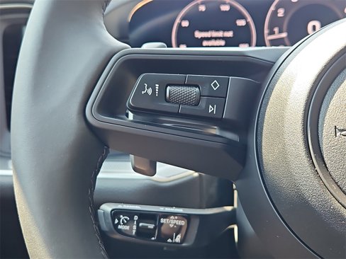 New 2026 Porsche Cayenne image 22