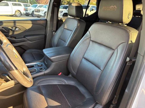 Used 2022 Chevrolet Traverse High Country image 17