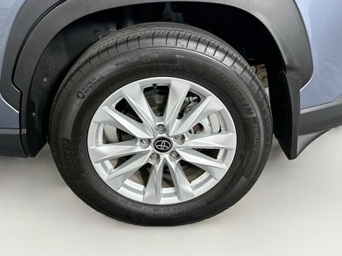 Used 2024 Toyota Corolla Cross LE image 11