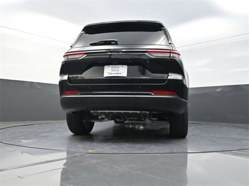 New 2025 Jeep Grand Cherokee Limited w/ Black Appearance Package image 22