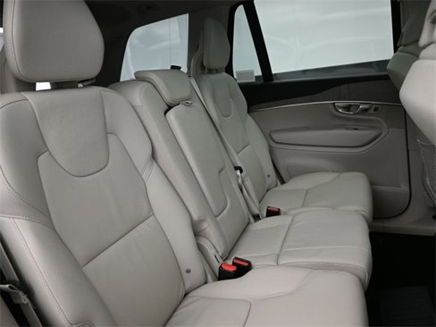 Used 2024 Volvo XC90 T8 Plus w/ Protection Package Premier image 33