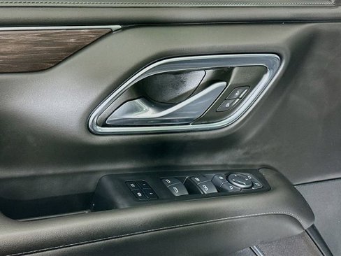 Certified 2024 Chevrolet Suburban Z71 w/ Luxury Package image 18