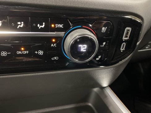New 2025 Chevrolet Silverado 2500 High Country w/ High Country Premium Package image 40