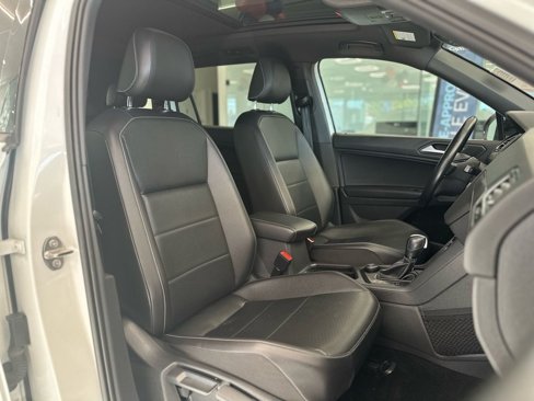 Used 2021 Volkswagen Tiguan SE R-Line image 24
