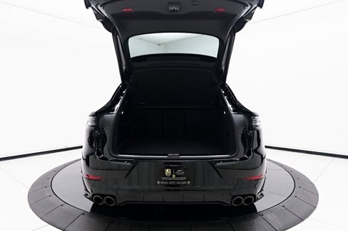 Used 2025 Porsche Cayenne GTS image 20