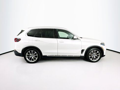 Used 2024 BMW X5 xDrive40i image 10