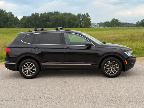 Used 2018 Volkswagen Tiguan SE image 33