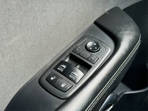 Used 2019 Dodge Challenger R/T w/ Driver Convenience Group image 39
