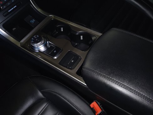 Used 2024 Ford Edge SEL image 26