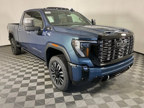 New 2025 GMC Sierra 2500 Denali Ultimate w/ Max Trailering Package image 3