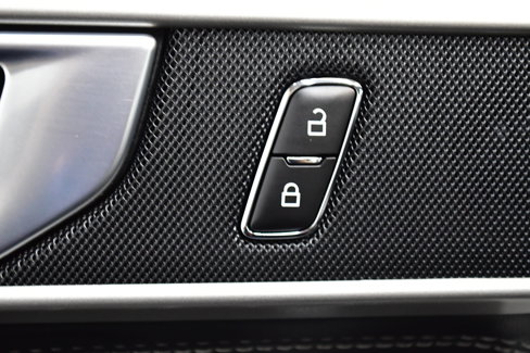 Used 2024 Ford Explorer XLT w/ Equipment Group 202A image 18