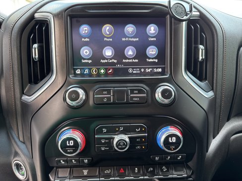 Used 2023 GMC Sierra 2500 AT4 image 43