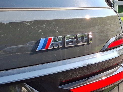 New 2026 BMW X7 M60i w/ Executive Package image 21