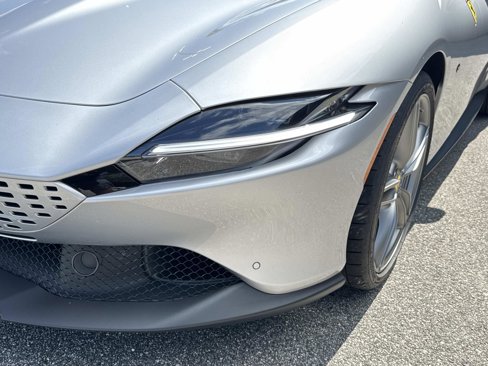 Used 2023 Ferrari Roma image 11