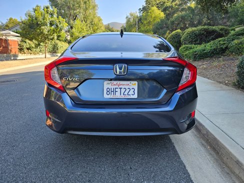 Used 2018 Honda Civic EX image 7