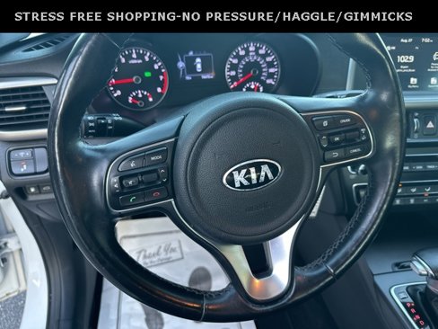 Used 2018 Kia Optima S image 9