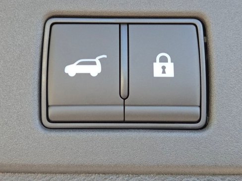 New 2026 Nissan Rogue Platinum image 8