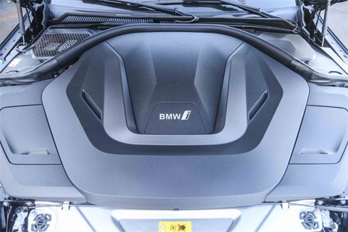 Used 2025 BMW i4 eDrive40 w/ Parking Assistance Package image 27