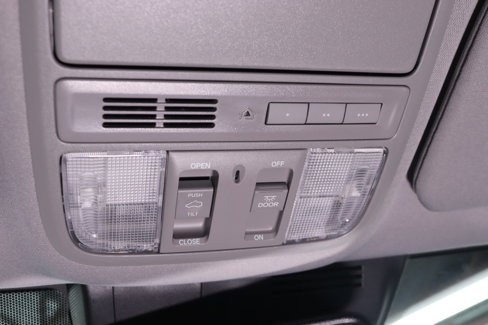Used 2020 Honda CR-V Touring image 57