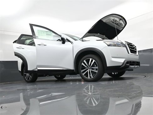 New 2025 Nissan Pathfinder Platinum image 42