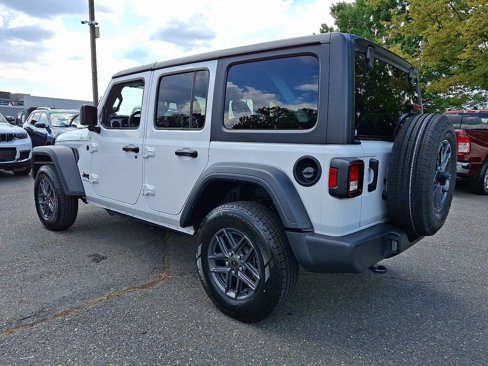 Used 2024 Jeep Wrangler Sport S image 4