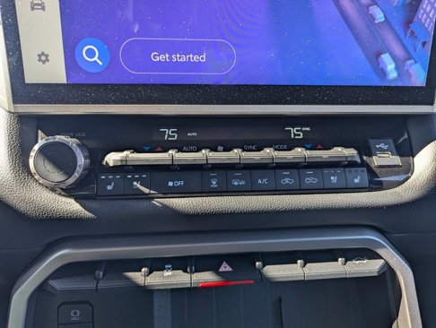 Used 2025 Toyota Tundra Limited image 20