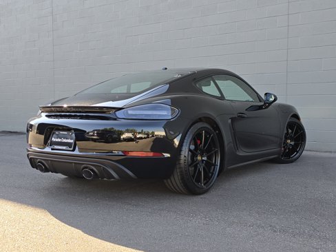 New 2025 Porsche 718 Cayman GT4 image 9