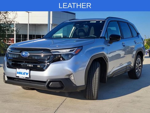 New 2025 Subaru Forester Touring image 2