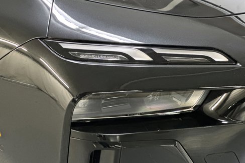 New 2026 BMW 750e xDrive image 10