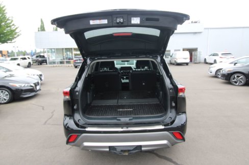 Used 2022 Toyota Highlander Platinum image 31