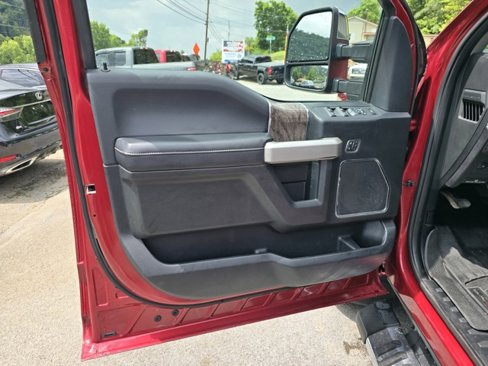 Used 2019 Ford F250 Lariat w/ Lariat Ultimate Package image 13