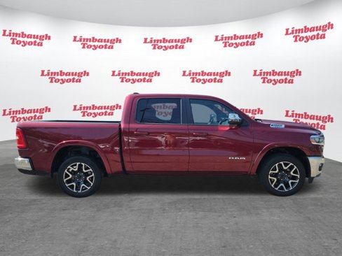 Used 2025 RAM 1500 Laramie image 26