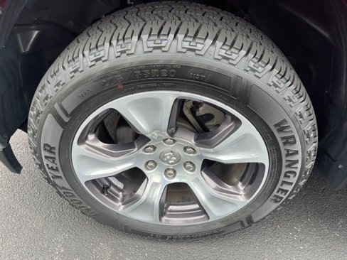 Used 2023 RAM 1500 Laramie image 24