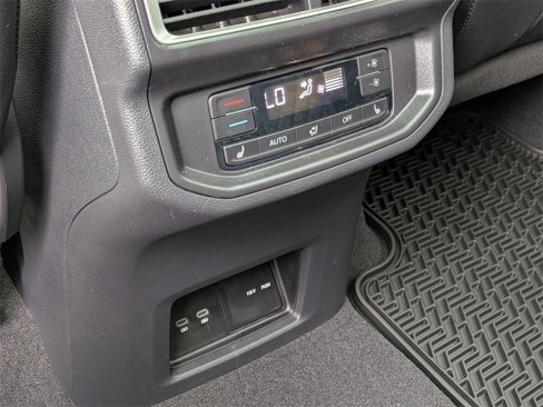New 2025 Volkswagen Atlas SEL Premium R-Line image 26
