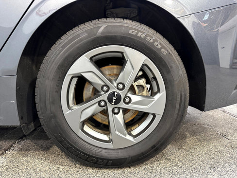 Used 2022 Kia K5 LXS image 59