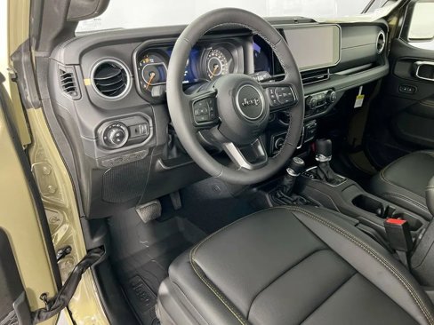 New 2025 Jeep Gladiator Sport image 10