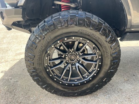 Used 2023 Ford Bronco Outer Banks image 16