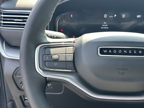 New 2025 Jeep Wagoneer L Series II image 19