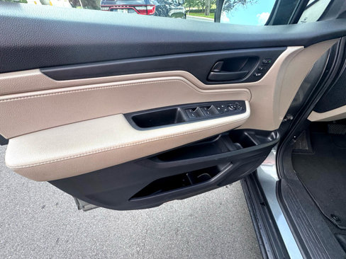 Used 2018 Honda Odyssey EX-L image 18
