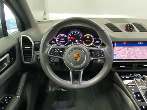 Used 2021 Porsche Cayenne image 35