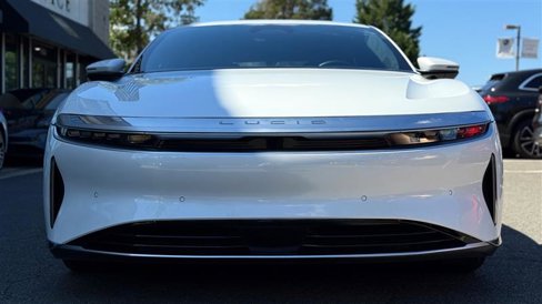 Used 2024 Lucid Air Touring image 8