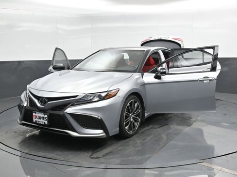 Used 2024 Toyota Camry XSE image 53
